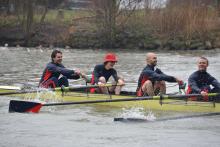 Oscar looking like a twat